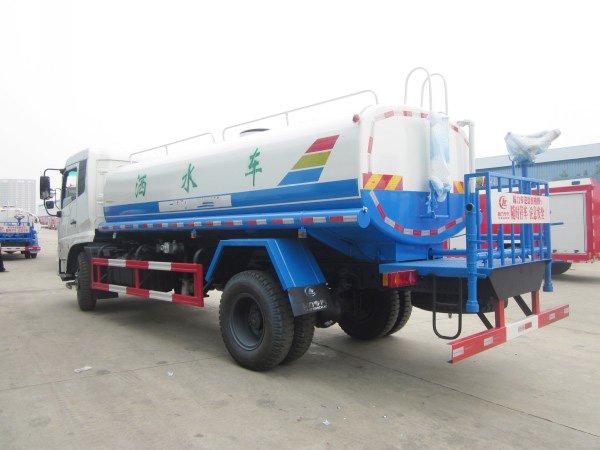 东风天锦12吨洒水车(国五)