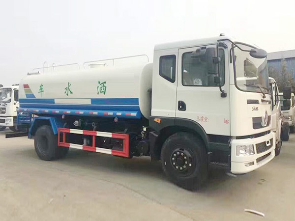 东风创普洒水车