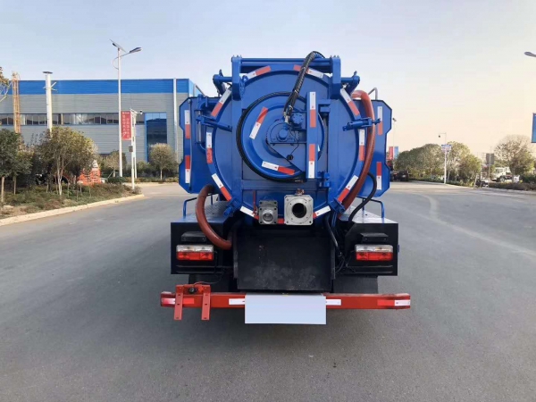 东风K7凯普特3.6水/4.8尘 8吨清洗吸污车（国六）