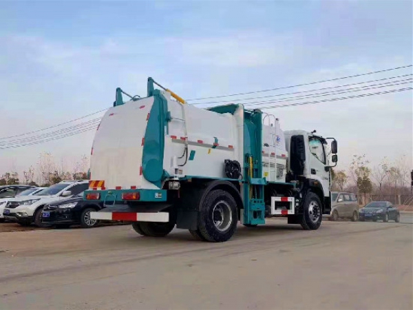 福田瑞沃国六方罐餐厨垃圾车