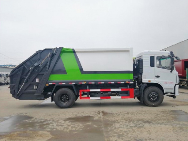 东风专底国六10~14方压缩式垃圾车