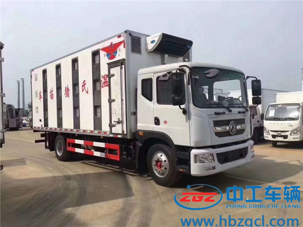 东风D9封闭恒温拉猪车