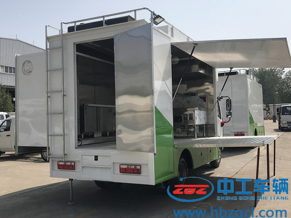 东风多利卡液压拓展餐车