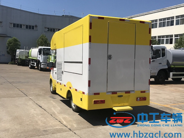 冷饮小吃车