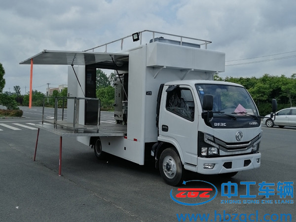 东风多利卡餐车