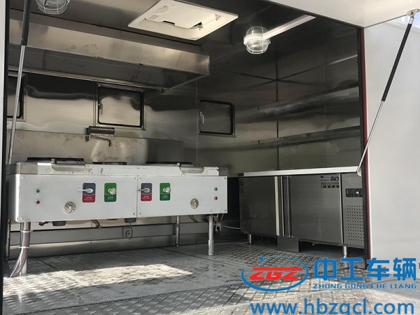 东风福瑞卡餐车