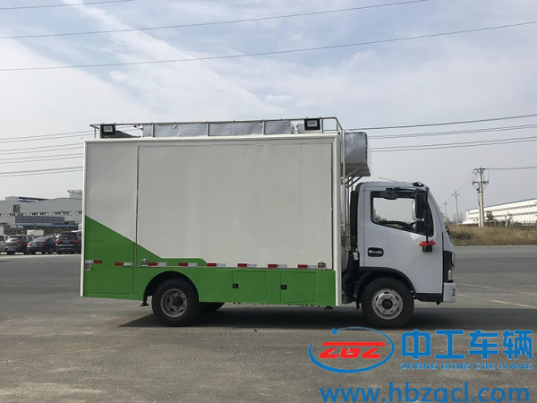 东风多利卡液压拓展餐车