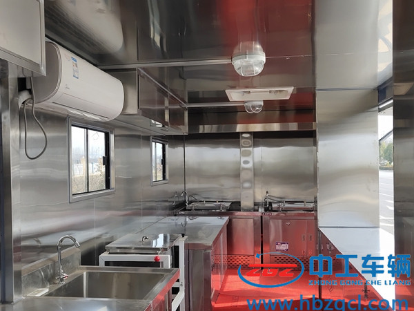 东风后勤保障车