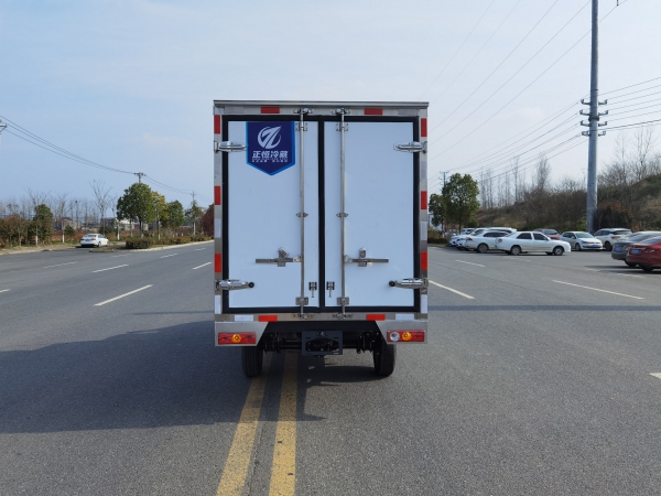 福田祥铃V1 (国六2.8米）冷藏车