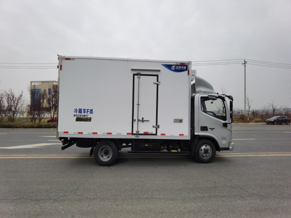 福田奥铃 4.2米冷藏车