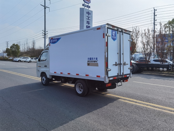 福田祥铃M1冷藏车