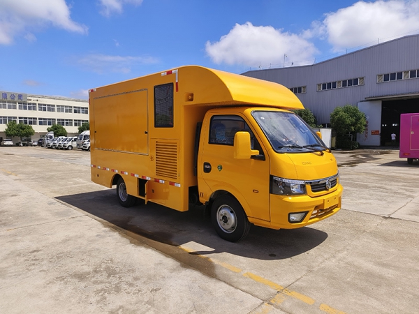 东风途逸柴油售货车