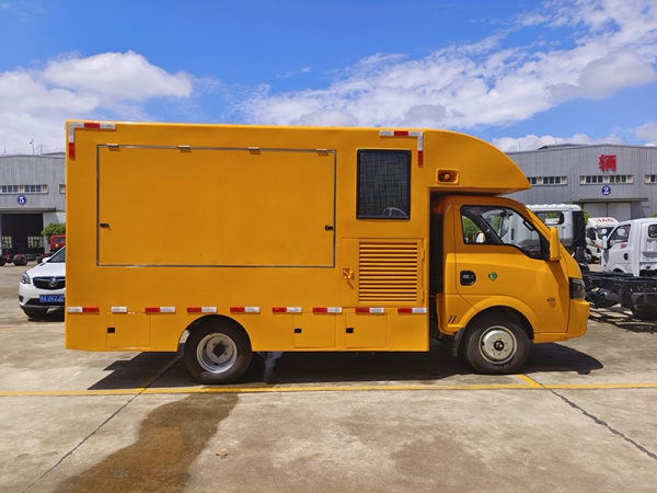 东风途逸柴油售货车