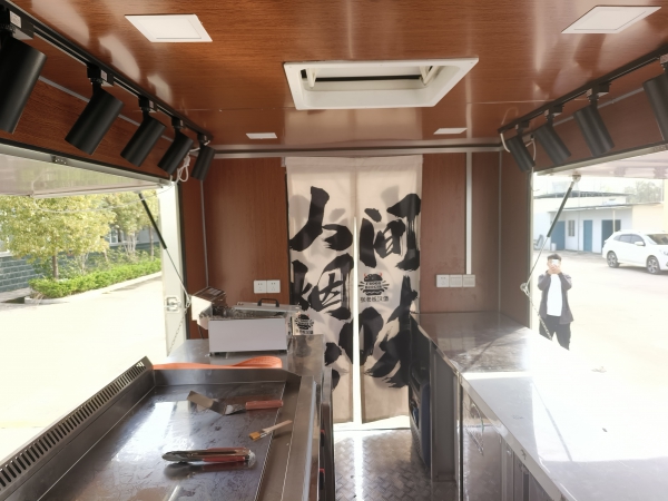 汽油自动挡餐车