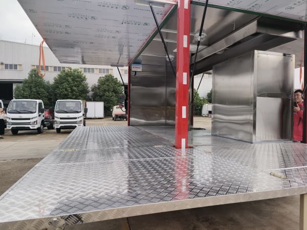 农村宴席不用愁，移动餐车解忧愁