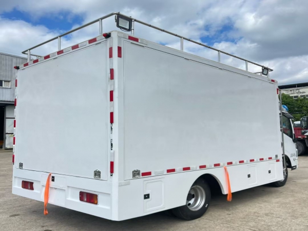 蓝牌C证可开 跃进C300农村宴席餐车 国六移动厨房办席神器