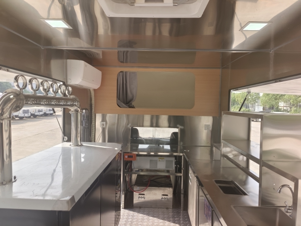 以车为家，以食为旅，解锁全场景自由生活